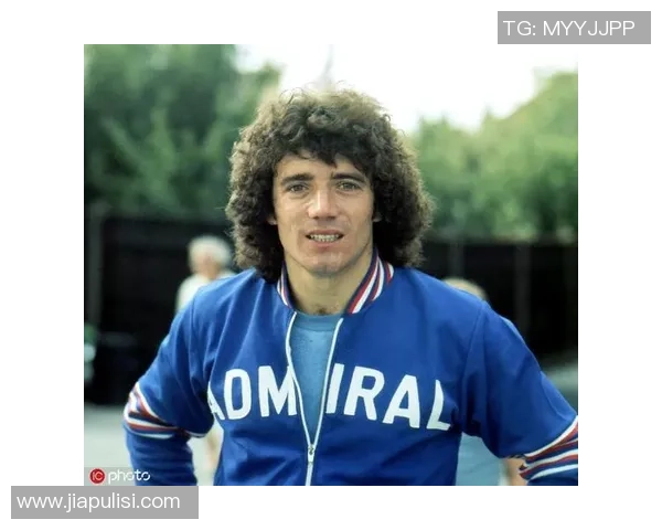 从贫民窟到足坛巨星那些逆袭成功的传奇足球人物